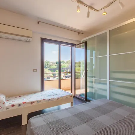 Vicere With Ac And Wi-fi - Happy Apartment