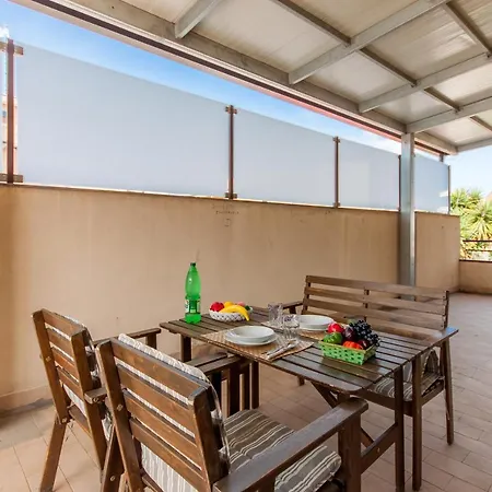 Apartment Vicere With Ac And Wi-fi - Happy *
